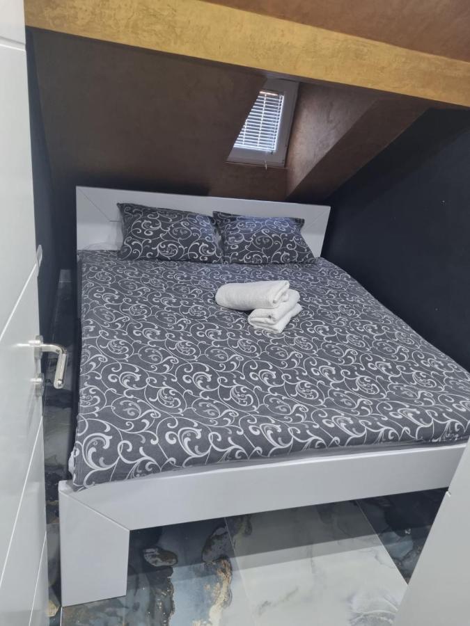 River Side Suites 贝尔格莱德 外观 照片